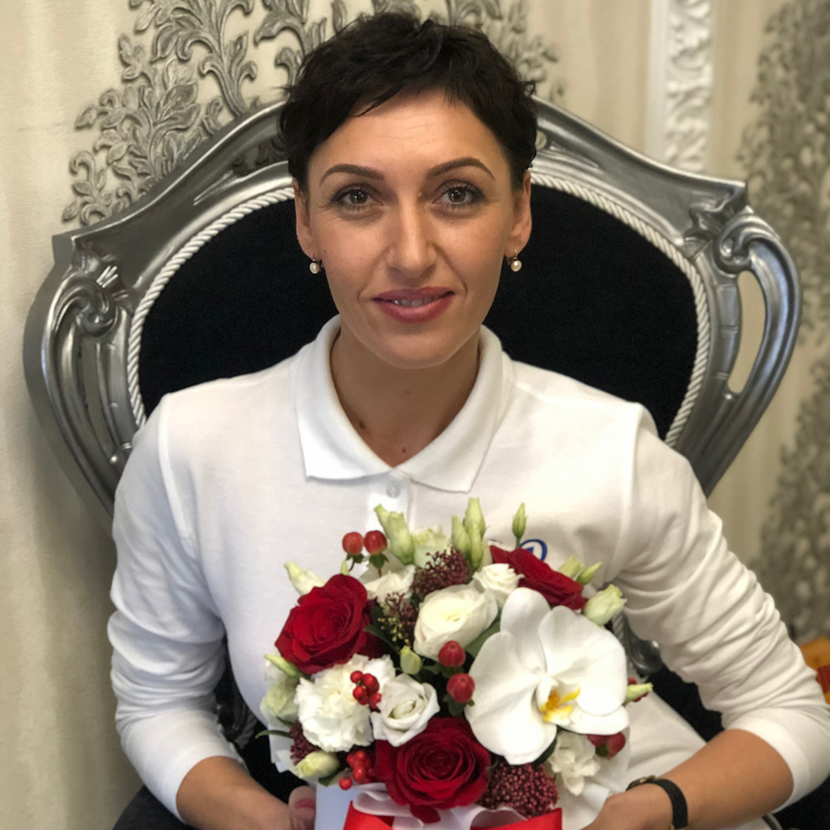 Оксана - стилист-парикмахер-визажист